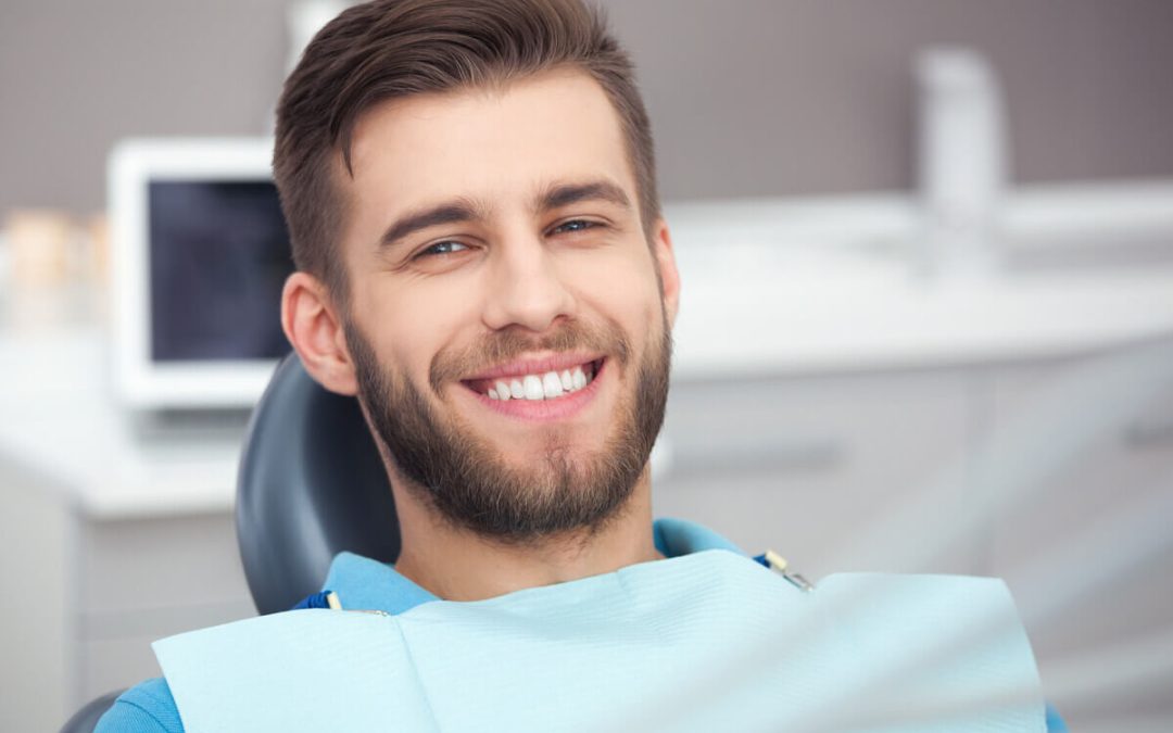 Cracked Tooth Symptoms — Causes, Diagnosis, & Treatment